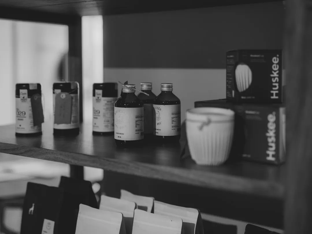 石墨聚苯板与EPS聚苯板在绿色建筑外墙系统中的保温性能对比分析